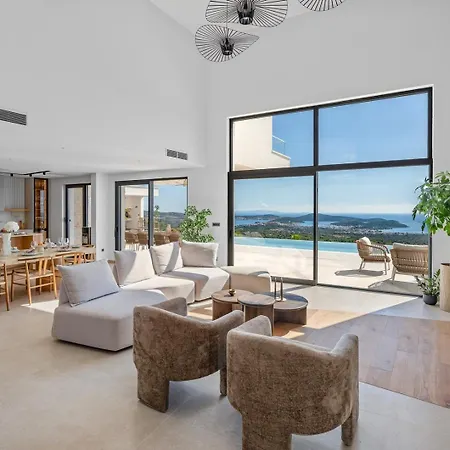 New Luxury, Seaview Grandeca Villa *