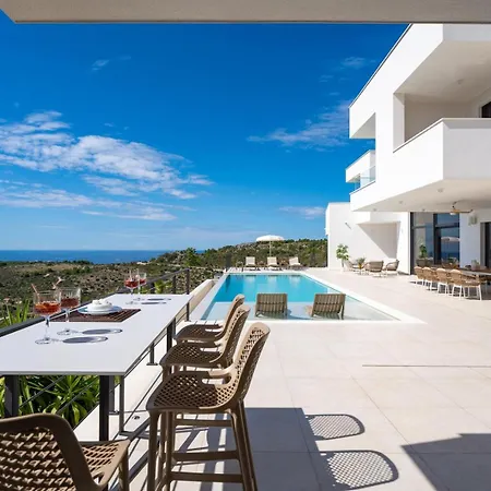 New Luxury, Seaview Grandeca Villa