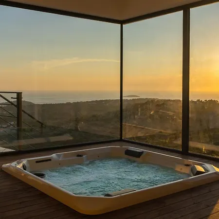 빌라 Luxury, Seaview Grandeca 로고즈니차