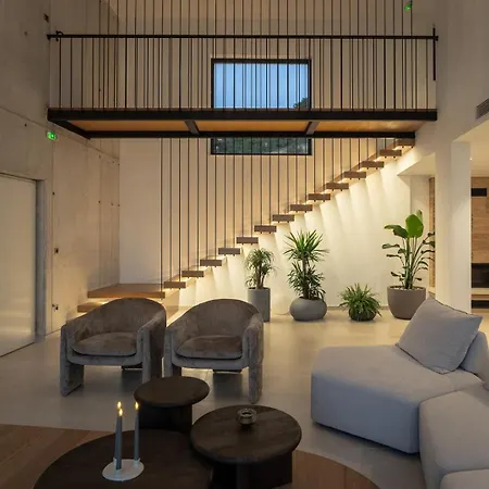 빌라 Luxury, Seaview Grandeca 로고즈니차