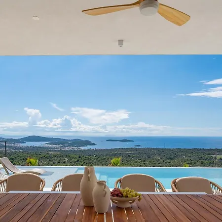 Luxury, Seaview Grandeca *