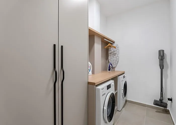 Villa Luxury, Seaview Grandeca *