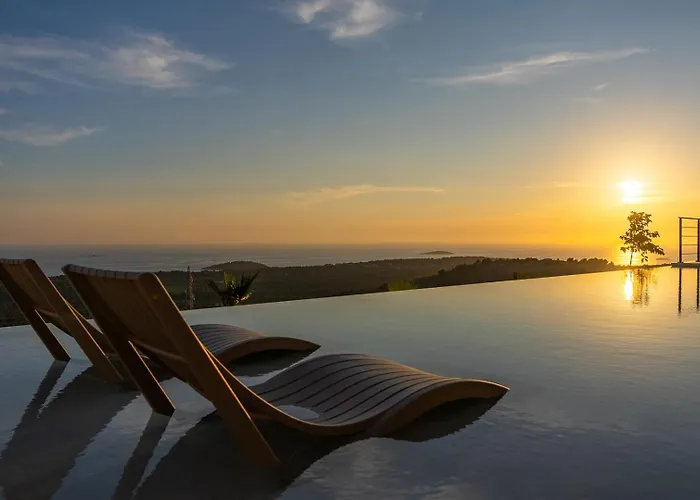 Villa Luxury, Seaview Grandeca