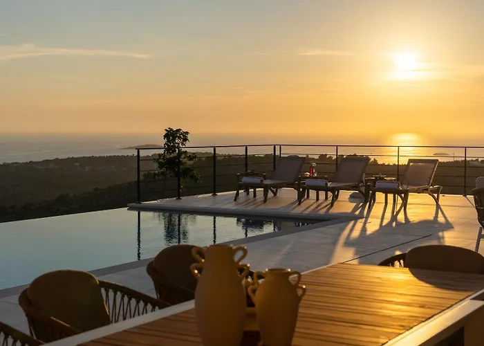 Villa Luxury, Seaview Grandeca