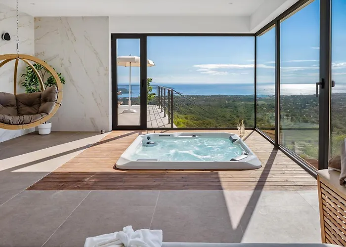 Villa Luxury, Seaview Grandeca *