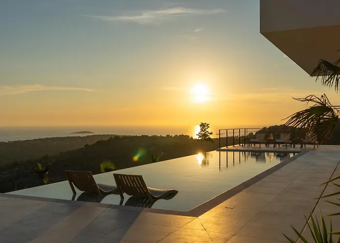 Villa Luxury, Seaview Grandeca