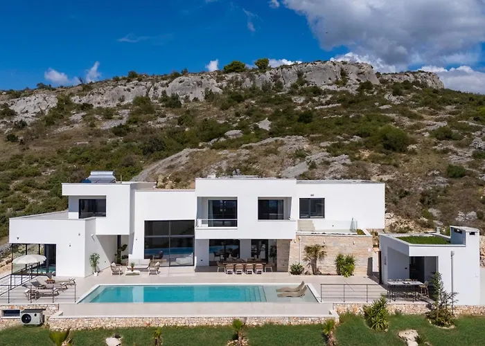 Luxury, Seaview Grandeca