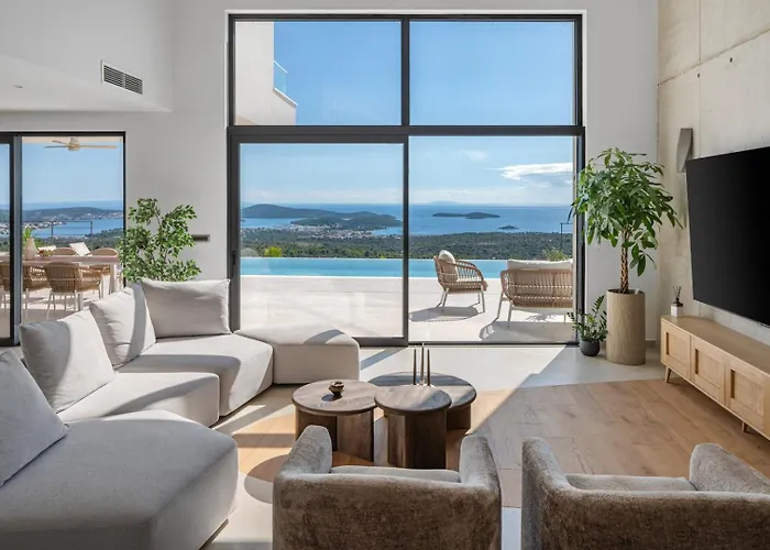 Luxury, Seaview Grandeca *